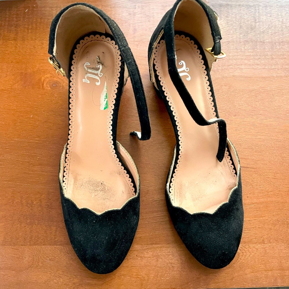 Juicy Couture low heel black